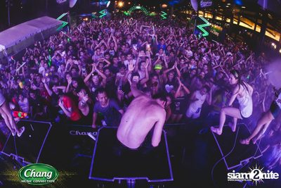 Chang Music Connection นำเสนอ Songkran Moments ที่ เดอะ สตรีท — photo 374
