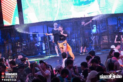 Smirnoff Midnight 100 นำเสนอ 95.5 Virgin Hitz Summer Party (อัลบั้มที่ 1) — photo 2