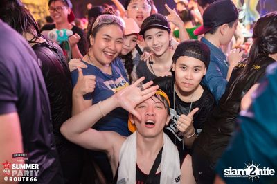 Smirnoff Midnight 100 นำเสนอ 95.5 Virgin Hitz Summer Party (อัลบั้มที่ 1) — photo 24