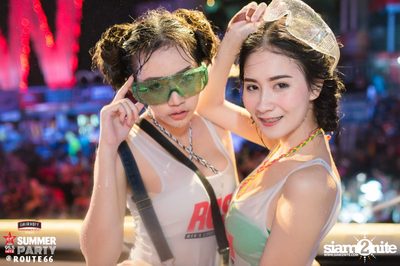 Smirnoff Midnight 100 นำเสนอ 95.5 Virgin Hitz Summer Party (อัลบั้มที่ 1) — photo 57