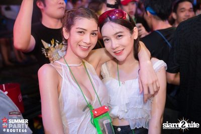 Smirnoff Midnight 100 นำเสนอ 95.5 Virgin Hitz Summer Party (อัลบั้มที่ 1) — photo 70
