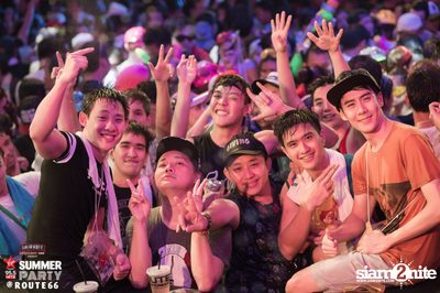 Smirnoff Midnight 100 นำเสนอ 95.5 Virgin Hitz Summer Party (อัลบั้มที่ 1) — photo 79