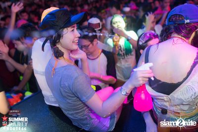 Smirnoff Midnight 100 นำเสนอ 95.5 Virgin Hitz Summer Party (อัลบั้มที่ 1) — photo 88