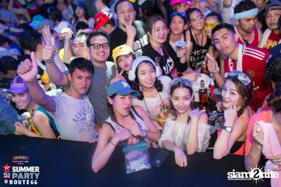 Smirnoff Midnight 100 นำเสนอ 95.5 Virgin Hitz Summer Party (อัลบั้มที่ 1) — photo 93