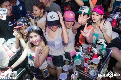 Smirnoff Midnight 100 นำเสนอ 95.5 Virgin Hitz Summer Party (อัลบั้มที่ 1) — photo 108