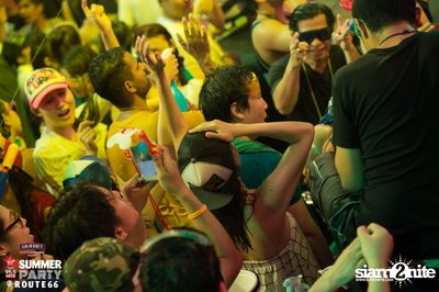 Smirnoff Midnight 100 นำเสนอ 95.5 Virgin Hitz Summer Party (อัลบั้มที่ 1) — photo 133