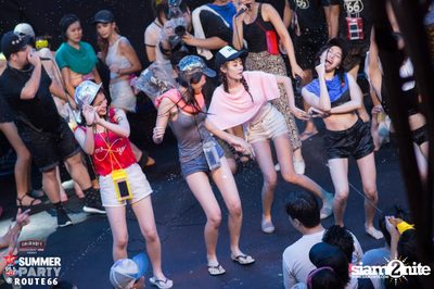 Smirnoff Midnight 100 นำเสนอ 95.5 Virgin Hitz Summer Party (อัลบั้มที่ 1) — photo 145