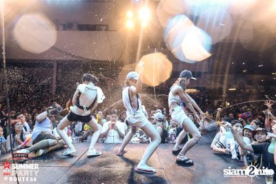 Smirnoff Midnight 100 นำเสนอ 95.5 Virgin Hitz Summer Party (อัลบั้มที่ 2) — photo 27