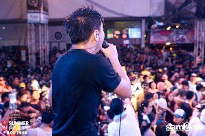 Smirnoff Midnight 100 นำเสนอ 95.5 Virgin Hitz Summer Party (อัลบั้มที่ 2) — photo 40
