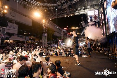 Smirnoff Midnight 100 นำเสนอ 95.5 Virgin Hitz Summer Party (อัลบั้มที่ 2) — photo 58