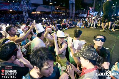 Smirnoff Midnight 100 นำเสนอ 95.5 Virgin Hitz Summer Party (อัลบั้มที่ 2) — photo 69