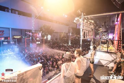 Smirnoff Midnight 100 นำเสนอ 95.5 Virgin Hitz Summer Party (อัลบั้มที่ 2) — photo 96