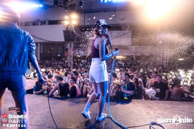 Smirnoff Midnight 100 นำเสนอ 95.5 Virgin Hitz Summer Party (อัลบั้มที่ 2) — photo 113