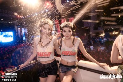 Smirnoff Midnight 100 นำเสนอ 95.5 Virgin Hitz Summer Party (อัลบั้มที่ 2) — photo 140