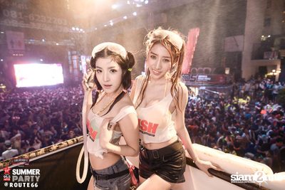 Smirnoff Midnight 100 นำเสนอ 95.5 Virgin Hitz Summer Party (อัลบั้มที่ 2) — photo 144