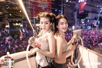Smirnoff Midnight 100 นำเสนอ 95.5 Virgin Hitz Summer Party (อัลบั้มที่ 2) — photo 146