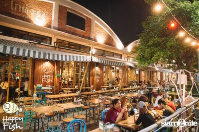 คืนวันศุกร์ ที่ร้าน แฮปปี้ ฟิช, เอเชีย ทีค เดอะ ริเวอร์ฟร้อนท์ — photo 23