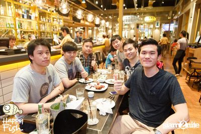 คืนวันศุกร์ ที่ร้าน แฮปปี้ ฟิช, เอเชีย ทีค เดอะ ริเวอร์ฟร้อนท์ — photo 46