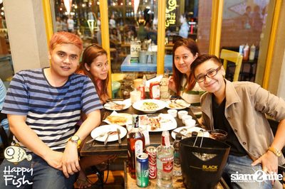คืนวันศุกร์ ที่ร้าน แฮปปี้ ฟิช, เอเชีย ทีค เดอะ ริเวอร์ฟร้อนท์ — photo 58