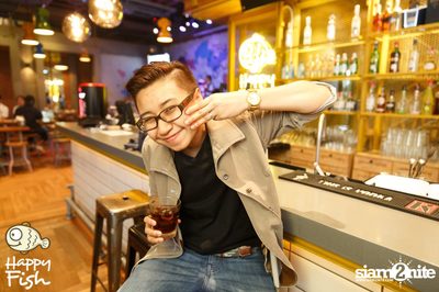 คืนวันศุกร์ ที่ร้าน แฮปปี้ ฟิช, เอเชีย ทีค เดอะ ริเวอร์ฟร้อนท์ — photo 60