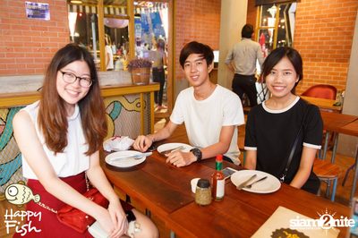 คืนวันศุกร์ ที่ร้าน แฮปปี้ ฟิช, เอเชีย ทีค เดอะ ริเวอร์ฟร้อนท์ — photo 66