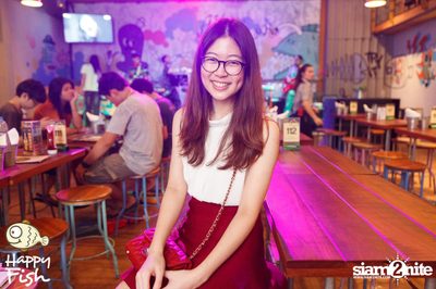 คืนวันศุกร์ ที่ร้าน แฮปปี้ ฟิช, เอเชีย ทีค เดอะ ริเวอร์ฟร้อนท์ — photo 67