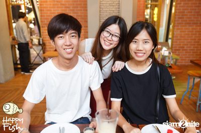คืนวันศุกร์ ที่ร้าน แฮปปี้ ฟิช, เอเชีย ทีค เดอะ ริเวอร์ฟร้อนท์ — photo 69