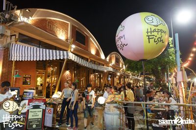 คืนวันศุกร์ ที่ร้าน แฮปปี้ ฟิช, เอเชีย ทีค เดอะ ริเวอร์ฟร้อนท์ — photo 76