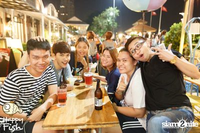 คืนวันศุกร์ ที่ร้าน แฮปปี้ ฟิช, เอเชีย ทีค เดอะ ริเวอร์ฟร้อนท์ — photo 86