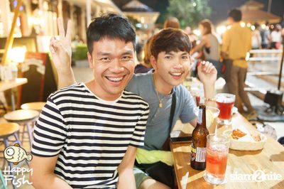คืนวันศุกร์ ที่ร้าน แฮปปี้ ฟิช, เอเชีย ทีค เดอะ ริเวอร์ฟร้อนท์ — photo 87