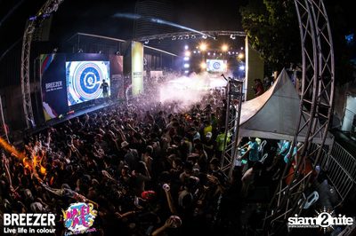 BREEZER presents Water Wars Live life in colour at RCA Block A — photo 2