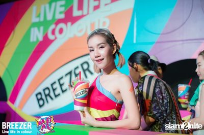 BREEZER presents Water Wars Live life in colour at RCA Block A — photo 12