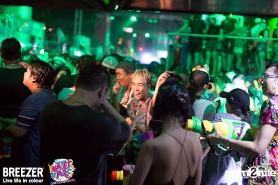BREEZER presents Water Wars Live life in colour at RCA Block A — photo 39