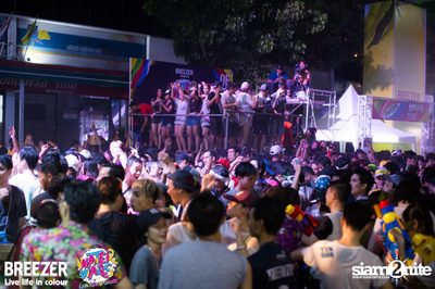 BREEZER presents Water Wars Live life in colour at RCA Block A — photo 40