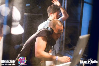 BREEZER presents Water Wars Live life in colour at RCA Block A — photo 43