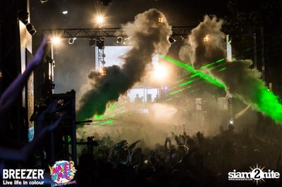 BREEZER presents Water Wars Live life in colour at RCA Block A — photo 76