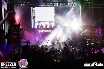 BREEZER presents Water Wars Live life in colour at RCA Block A — photo 78