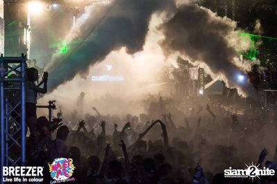 BREEZER presents Water Wars Live life in colour at RCA Block A — photo 80