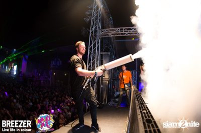 BREEZER presents Water Wars Live life in colour at RCA Block A — photo 103