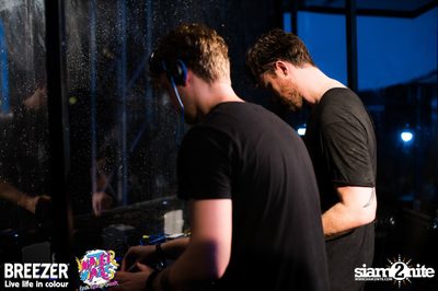 BREEZER presents Water Wars Live life in colour at RCA Block A — photo 113