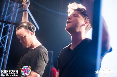 BREEZER presents Water Wars Live life in colour at RCA Block A — photo 121