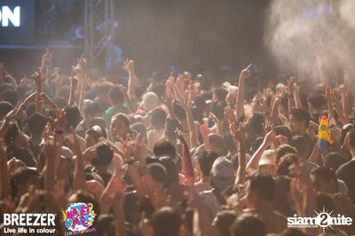 BREEZER presents Water Wars Live life in colour at RCA Block A — photo 126