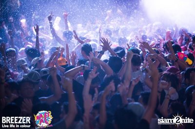 BREEZER presents Water Wars Live life in colour at RCA Block A — photo 133