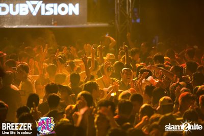 BREEZER presents Water Wars Live life in colour at RCA Block A — photo 136