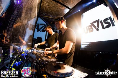 BREEZER presents Water Wars Live life in colour at RCA Block A — photo 141