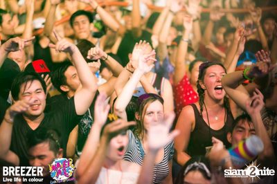 BREEZER presents Water Wars Live life in colour at RCA Block A — photo 171