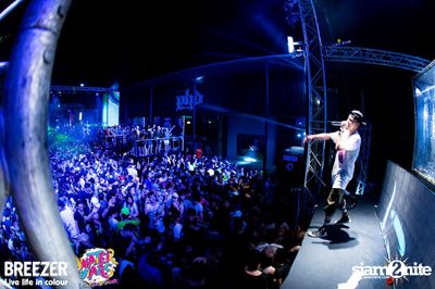 BREEZER presents Water Wars Live life in colour at RCA Block A — photo 179
