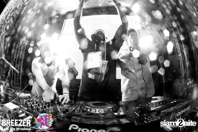 BREEZER presents Water Wars Live life in colour at RCA Block A — photo 181