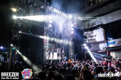 BREEZER presents Water Wars Live life in colour at RCA Block A — photo 201