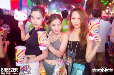 BREEZER presents Water Wars Live life in colour at RCA Block A — photo 225